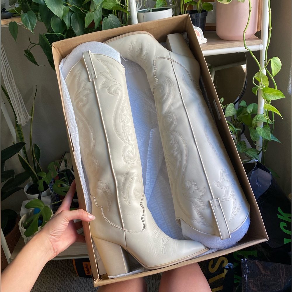 STILL AVAILABLE - Steve Madden Cowgirl Boots